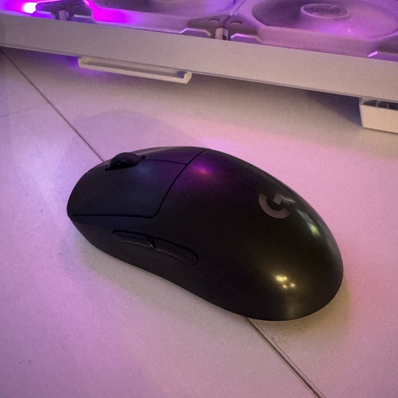 SOLD— Logitech Pro Wireless Mouse Black - Picture 1 of 5